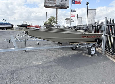 BOATZON | Tracker® Boats Tadpole 1236 Jon 2025