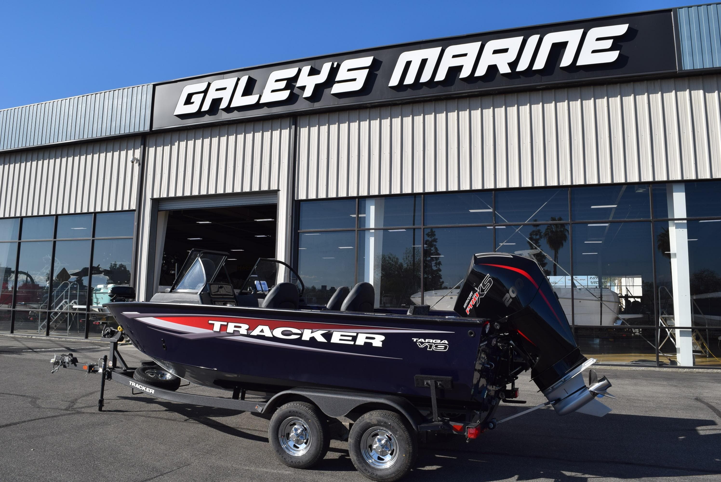 Tracker Targa V19 Combo 2025