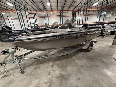 BOATZON | Tracker Tundra 18 DC 2003
