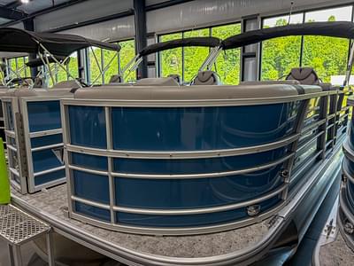 BOATZON | 2025 Trifecta 22 RF LE