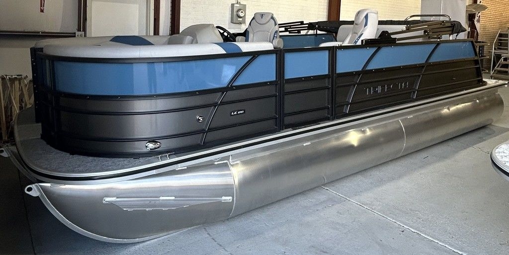 2025 Trifecta 22UL LET Entertainment 275 - Sold Boat