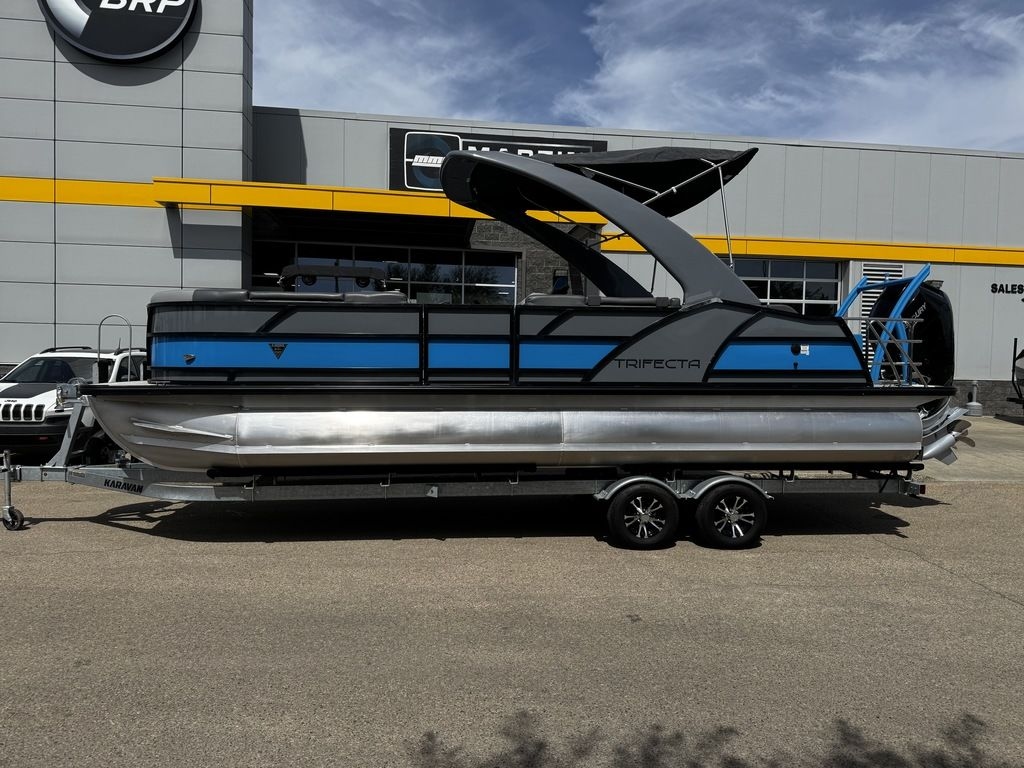 2023 Trifecta 25SB2 SS 30 - Sold Boat