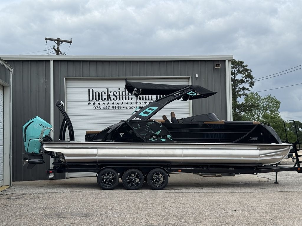 2025 Trifecta 25Sport RL9 DC 30 - Sold Boat