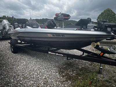 BOATZON | Triton 18 XS 2013