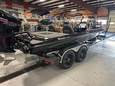BOATZON | Triton 21XP Patriot 2025 BOATZON | Triton 21XP Patriot 2025
