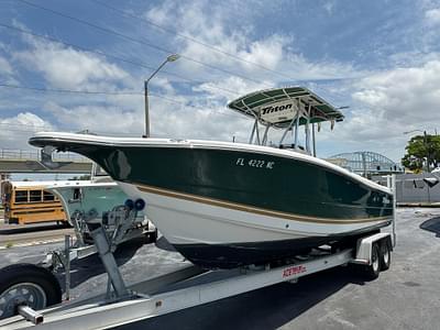 BOATZON | Triton 2486 CC 2005 BOATZON | Triton 2486 CC 2005