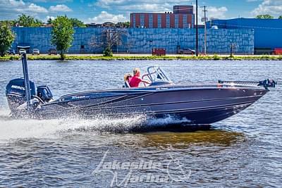 BOATZON | Triton Boats 216 Fishunter 2020