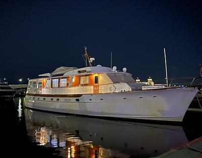 BOATZON | Trumpy 72 Houseboat 1972 BOATZON | Trumpy 72 Houseboat 1972