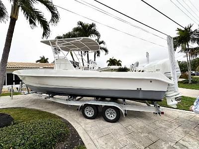 BOATZON | Twin Vee 26 Center Console 2013