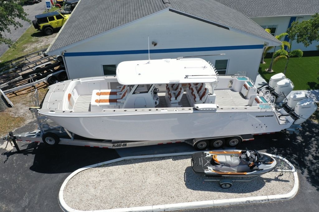 2026 Twin Vee Powercats 400 GFX2 - Sold Boat