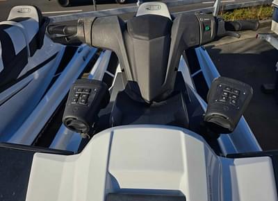 BOATZON | Two 2020 Yamaha wacerunners VX Limited with trialer