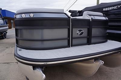 BOATZON | VANDERBILT 700T 2023