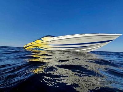 BOATZON | Velocity Powerboats 322SC 2025