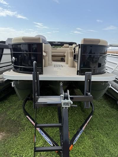 BOATZON | Veranda VF22F2 Luxury TriToon 2025 BOATZON | Veranda VF22F2 Luxury TriToon 2025