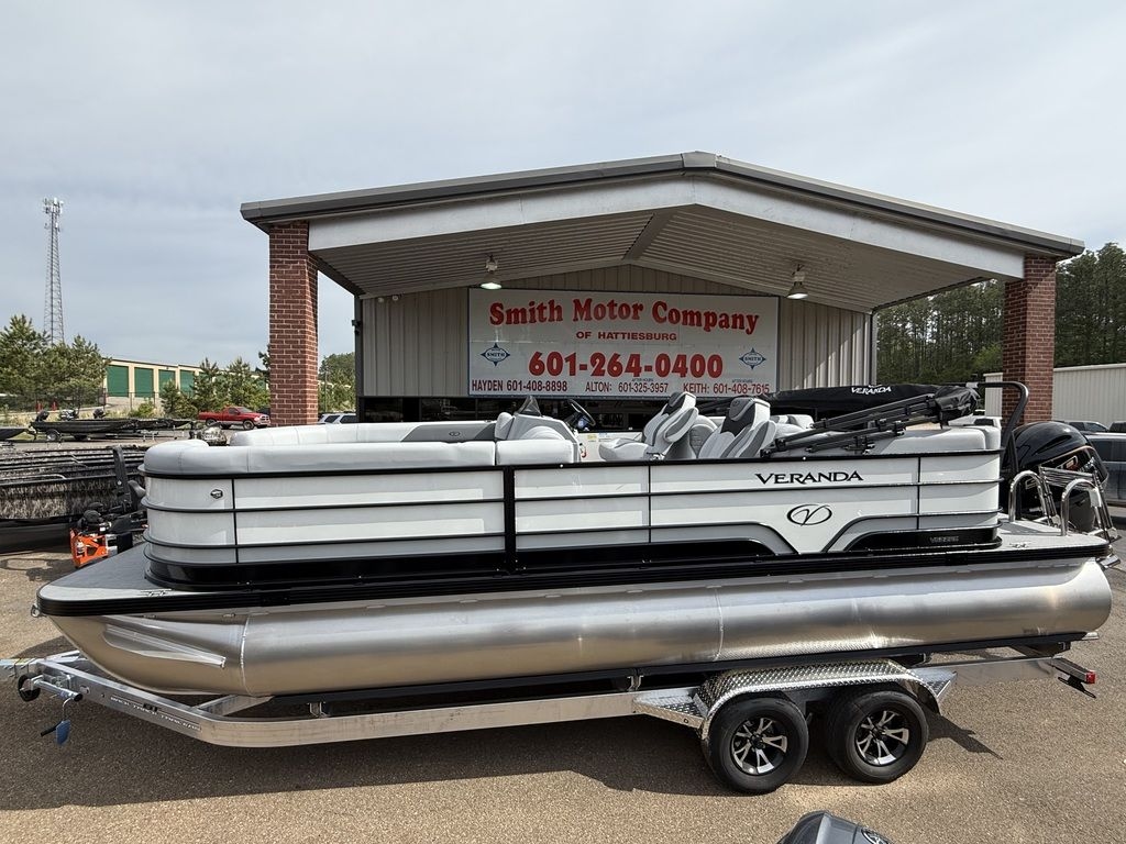 2025 Veranda VS22RC TriToon - Sold Boat