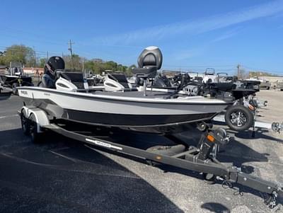 BOATZON | Vexus AVX 1985s 2025