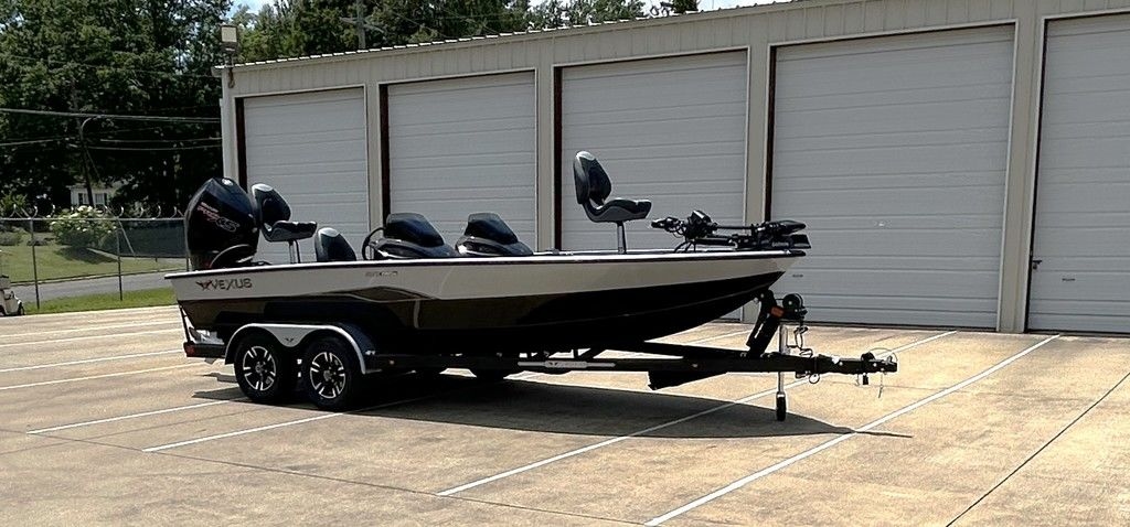 2025 Vexus AVX 1985s - Sold Boat