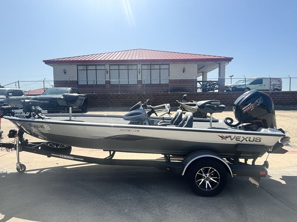 2024 Vexus AVX1880c - Sold Boat