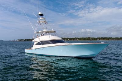 BOATZON | Viking 70 Convertible 2015