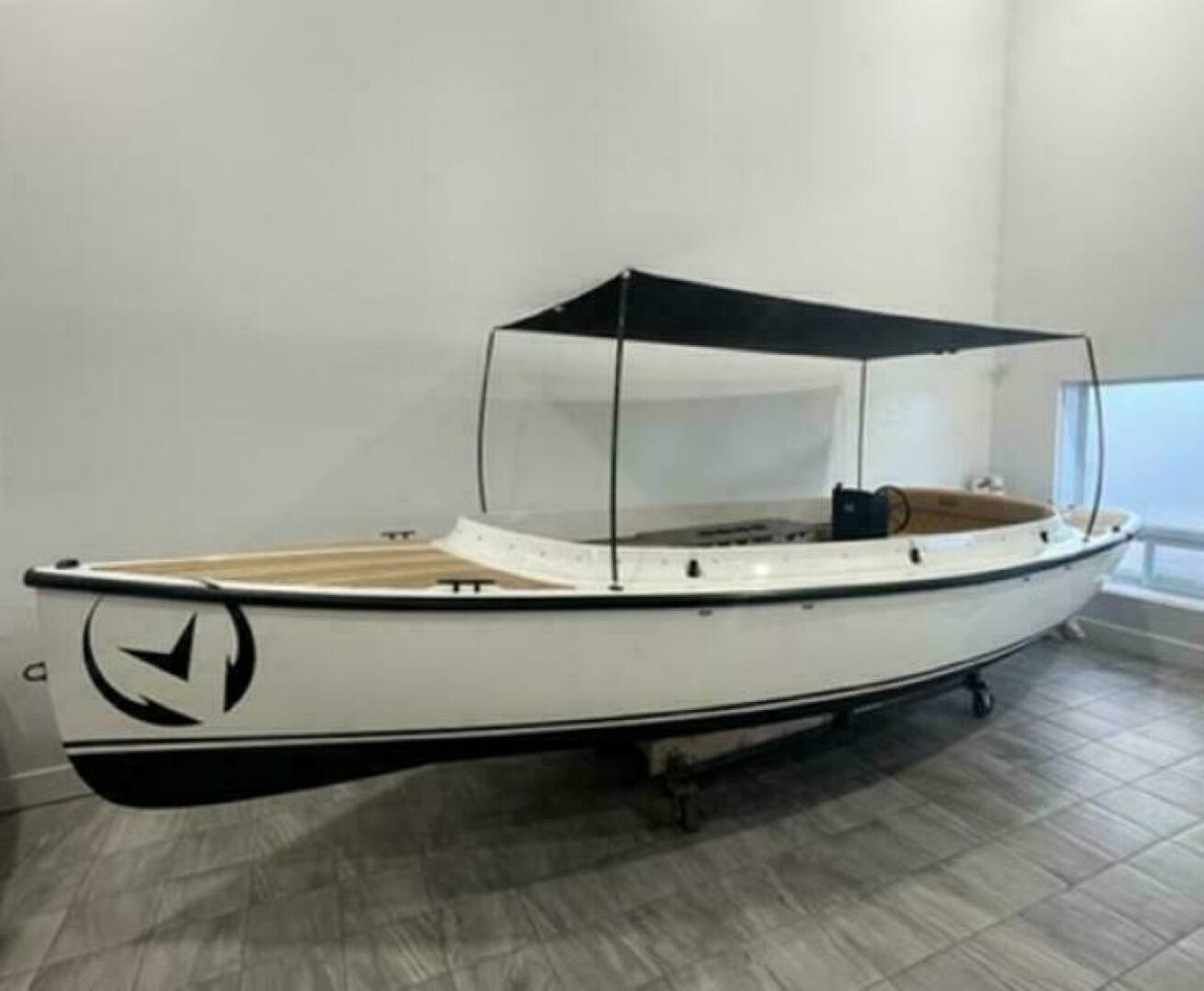 2023 Vision Fantail217 - Sold Boat