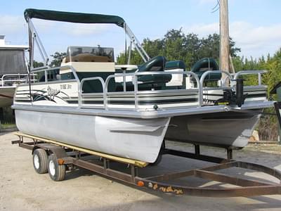 BOATZON | Voyager Pontoons 18 Sport Fish 2003 BOATZON | Voyager Pontoons 18 Sport Fish 2003