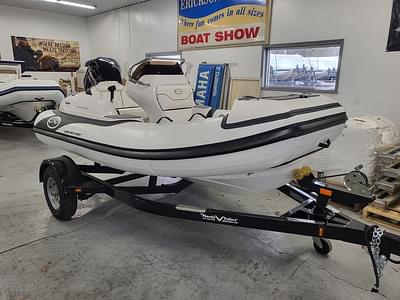 BOATZON | Walker Bay Generation 12 Dlx 2024