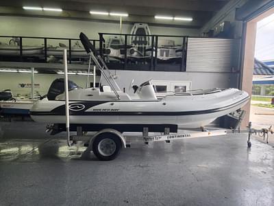 BOATZON | 2024 Walker Bay Generation 525 DLX BOATZON | 2024 Walker Bay Generation 525 DLX
