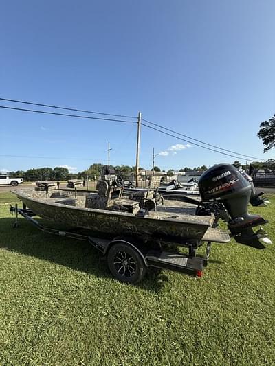 BOATZON | War Eagle 961 Blackhawk 2025
