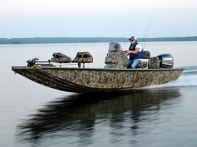 BOATZON | War Eagle Blackhawk 961 2026