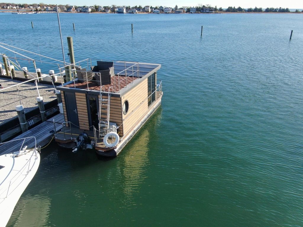 2024 Waterlodge Apart M - Sold Boat
