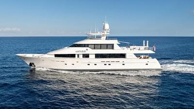 BOATZON | Westport 130 Motor Yacht 2008