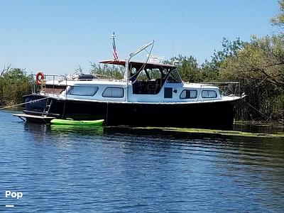 BOATZON | Willard Double Cabin