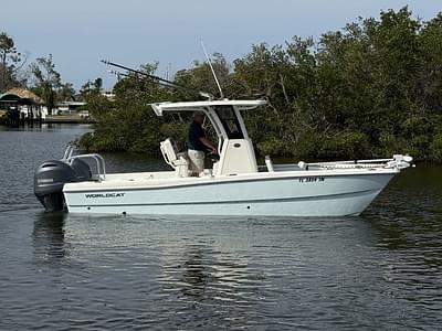 BOATZON | World Cat 235CC 2023