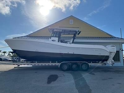 BOATZON | World Cat 325 CC 2025 BOATZON | World Cat 325 CC 2025