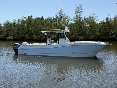 BOATZON | World Cat 325CC 2022 BOATZON | World Cat 325CC 2022