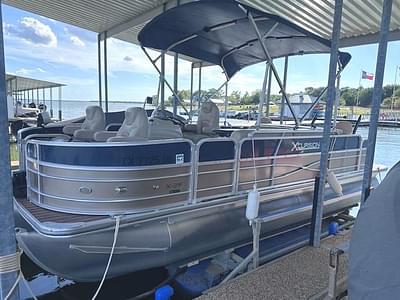 BOATZON | 2015 Xcursion X21F BOATZON | 2015 Xcursion X21F