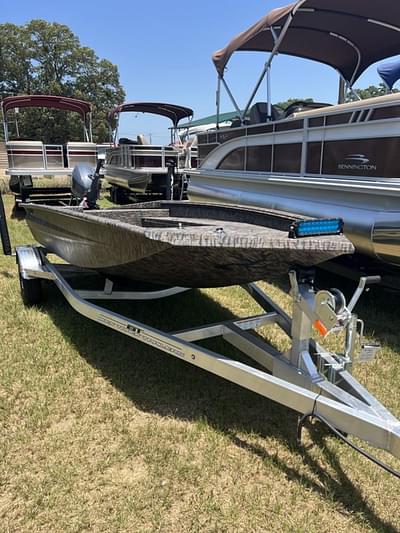 BOATZON | Xpress Boats H16DB 2024