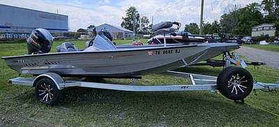 BOATZON | Xpress Boats H18 2023 BOATZON | Xpress Boats H18 2023