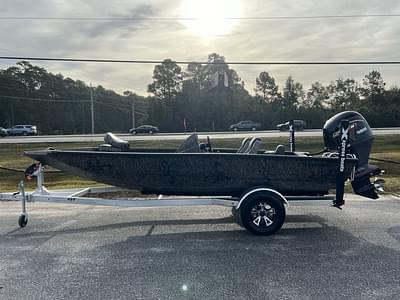 BOATZON | Xpress Boats H18 Bass 2025