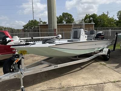 BOATZON | Xpress Boats H20 Bay 2025 BOATZON | Xpress Boats H20 Bay 2025