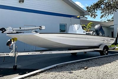 BOATZON | Xpress Boats H210 BAY 2025