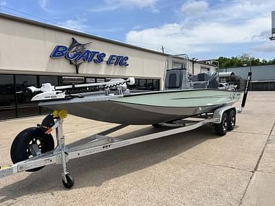 BOATZON | Xpress Boats H22B 2025