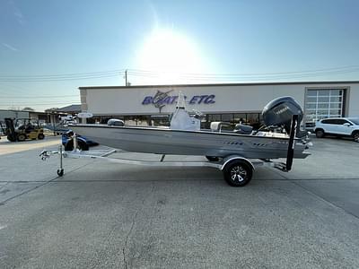 BOATZON | Xpress Boats SW20B 2025