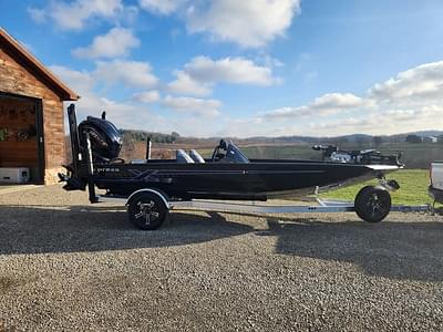 BOATZON | Xpress Boats X19 Pro 2022 BOATZON | Xpress Boats X19 Pro 2022