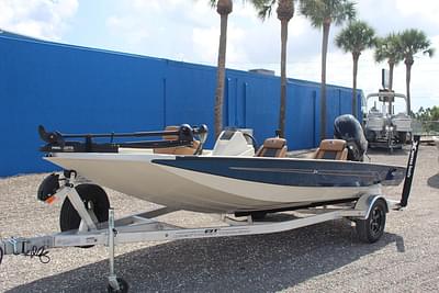 BOATZON | Xpress Boats X19 Pro 2025 BOATZON | Xpress Boats X19 Pro 2025