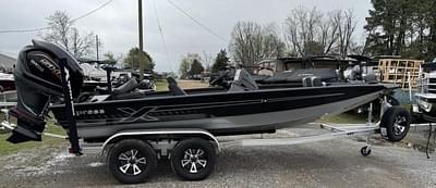 BOATZON | Xpress Boats X19 Pro 2025