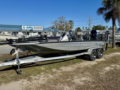 BOATZON | Xpress HyperLift Bass Series H20 BASS 2025