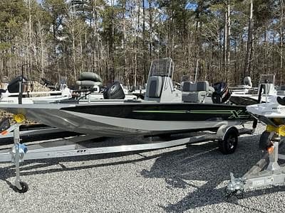 BOATZON | Xpress HyperLift Series H20B WITH SEADECK 2025