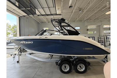 BOATZON | Yamaha AR220 2025