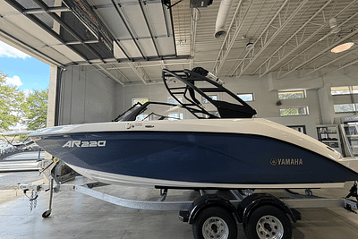 BOATZON | Yamaha AR220 2025